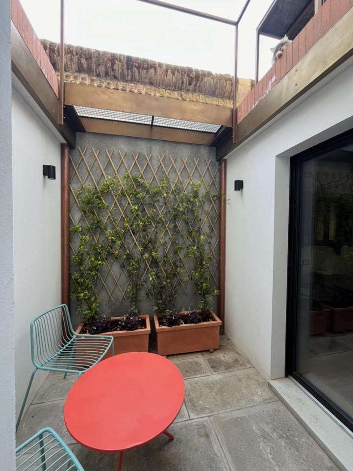 Apartamento Con Corte Privata